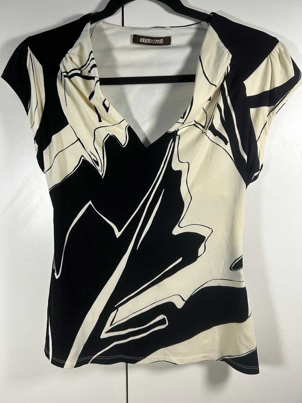 Roberto Cavalli Leaf Print V Neck Top IT 40 US 4 Black White Spring 2016 $790
